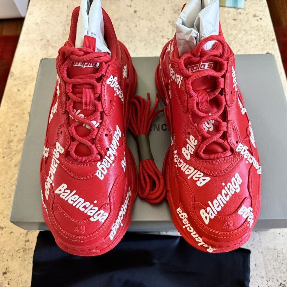 BALENCIAGA TRIPLE S ALLOVER LOGOTYPE 42 (US 9) BRAND NEW IN-BOX! - Picture 13 of 13